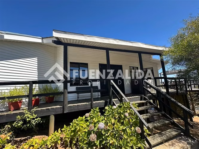 Casa en venta de 4 dorm. en Algarrobo