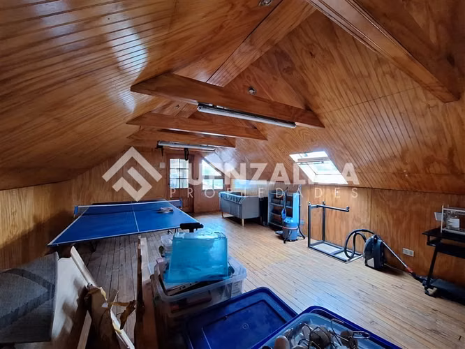 Casa en venta de 4 dorm. en Peñaflor Locomoción