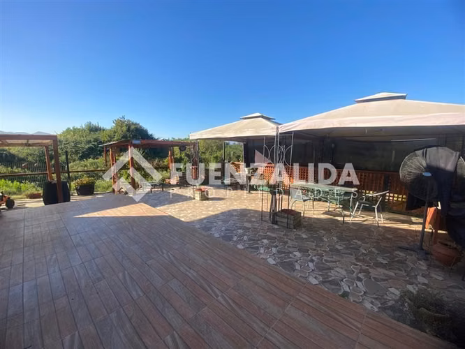 Casa en venta de 7 dorm. en Talagante