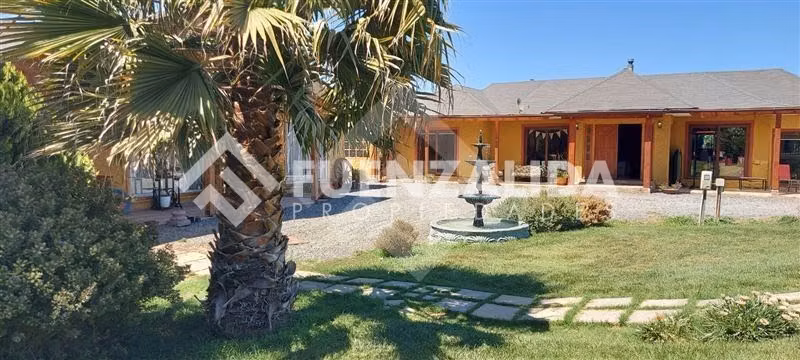 Casa en venta de 7 dorm. en Talagante