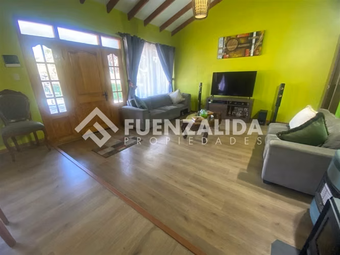 Casa en venta de 7 dorm. en Talagante