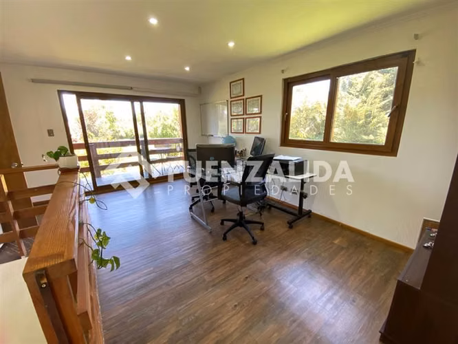 Parcela vendo 5D 4B Piscina Quincho P solar en Talagante