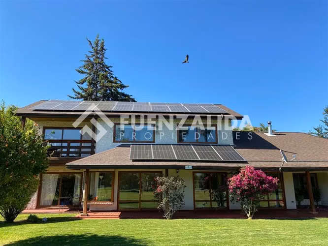 Parcela vendo 5D 4B Piscina Quincho P solar en Talagante