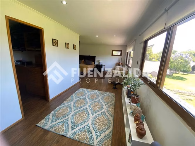 Parcela vendo 5D 4B Piscina Quincho P solar en Talagante