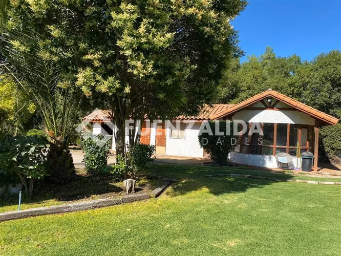 Parcela vendo 5D 4B Piscina Quincho P solar en Talagante