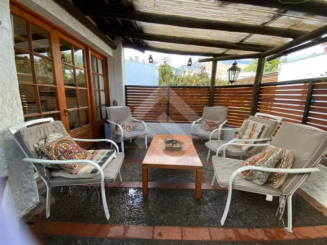 Arriendo casa 5D 6B piscina quincho terrazas en La Reina .