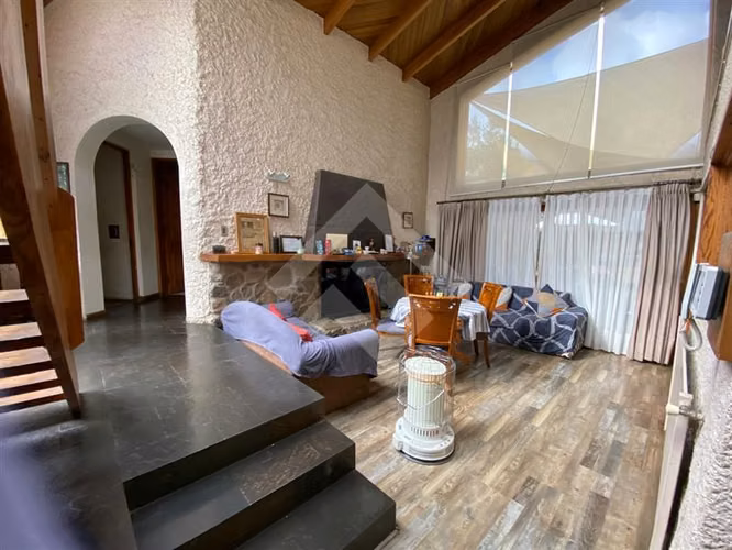 Arriendo casa 5D 6B piscina quincho terrazas en La Reina .