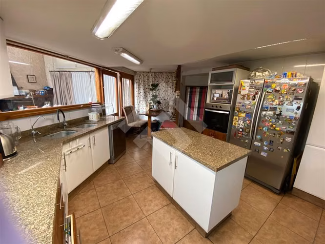 Arriendo casa 5D 6B piscina quincho terrazas en La Reina .