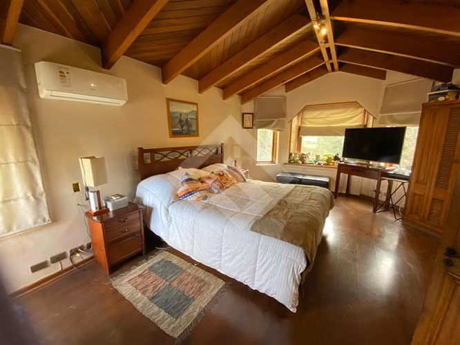 Arriendo casa 5D 6B piscina quincho terrazas en La Reina .