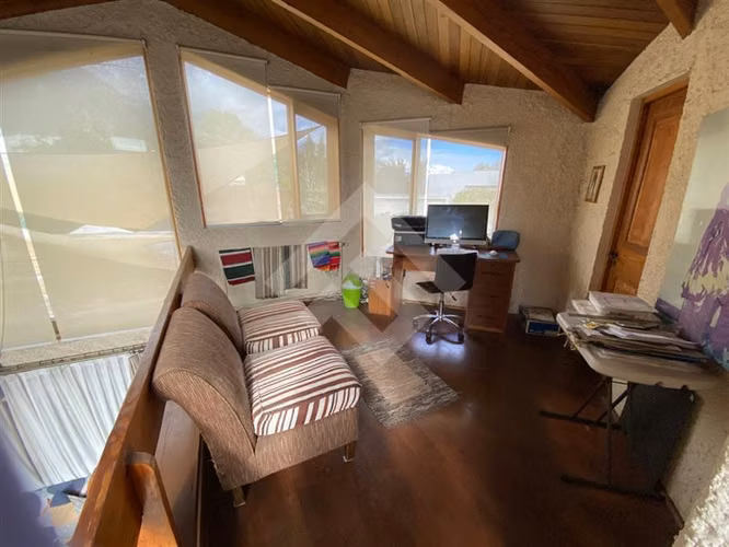 Arriendo casa 5D 6B piscina quincho terrazas en La Reina .