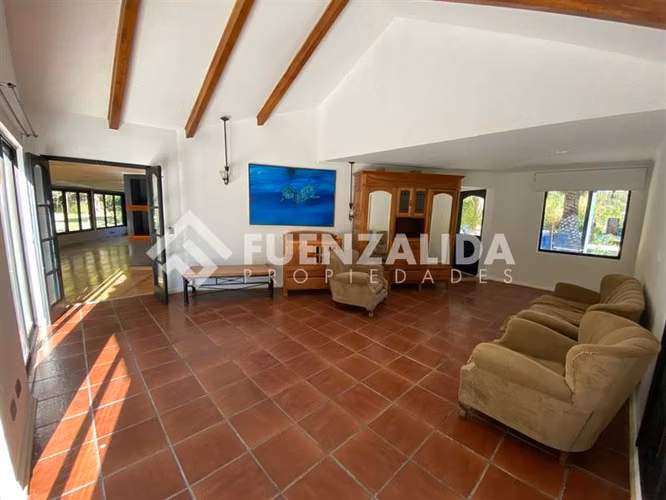 Parcela vendo 5D 4B más depto equipado piscina en Talagante