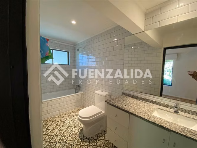 Parcela vendo 5D 4B más depto equipado piscina en Talagante
