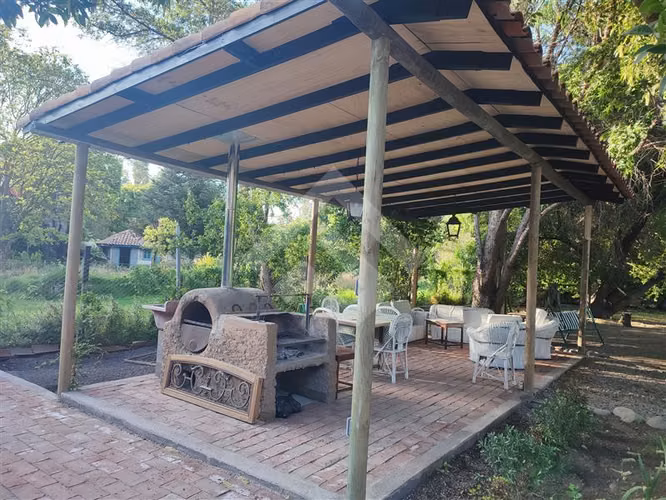 Parcela vendo 5D 4B más depto equipado piscina en Talagante