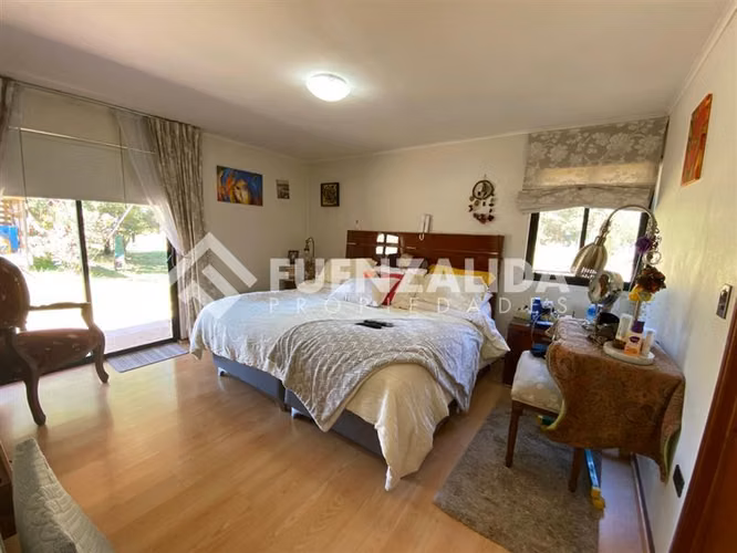 Parcela con casa 5D 3B piscina quincho vendo en Talagante