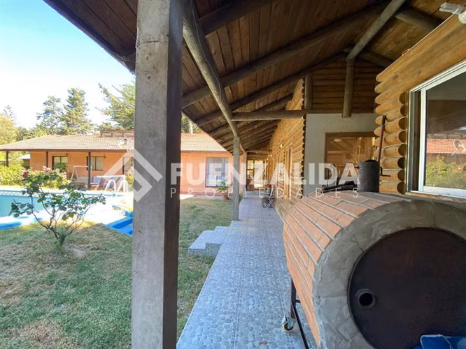 Parcela con casa 5D 3B piscina quincho vendo en Talagante