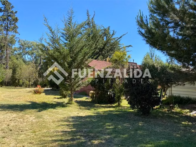 Parcela con casa 5D 3B piscina quincho vendo en Talagante