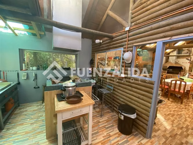 Parcela con casa 5D 3B piscina quincho vendo en Talagante