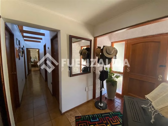 Parcela con casa 5D 3B piscina quincho vendo en Talagante