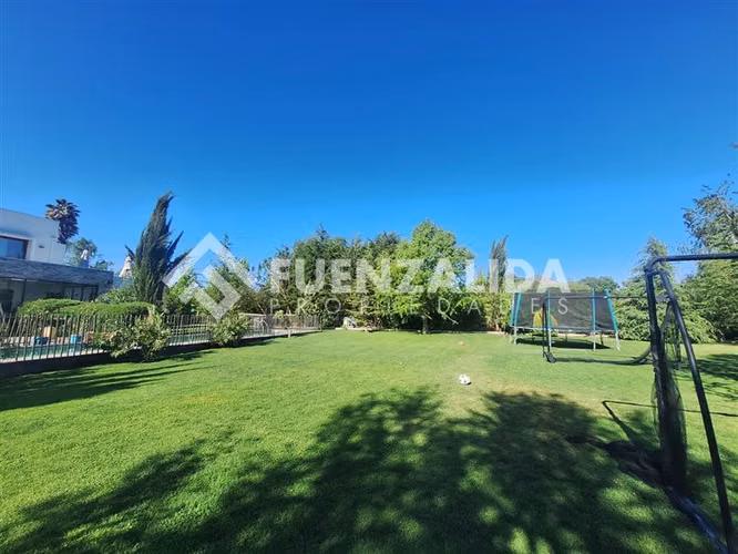 Parcela en venta en Talagante 5 dor. 5 baños