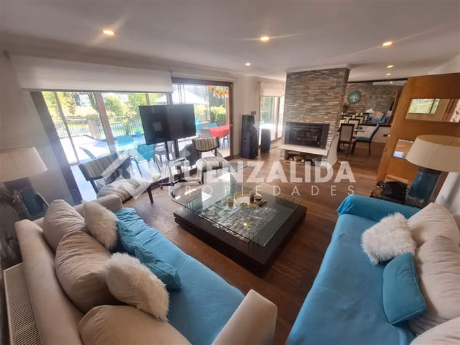 Parcela en venta en Talagante 5 dor. 5 baños