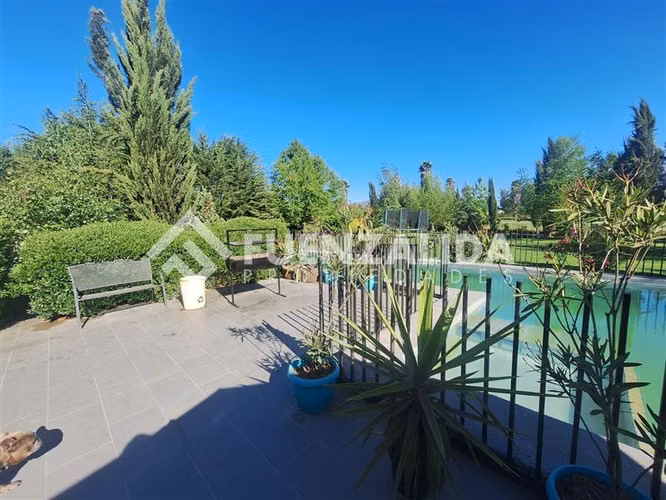 Parcela en venta en Talagante 5 dor. 5 baños