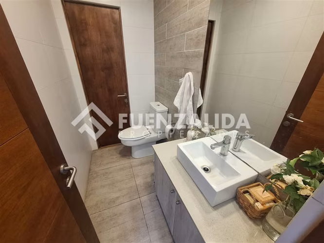 Parcela en venta en Talagante 5 dor. 5 baños