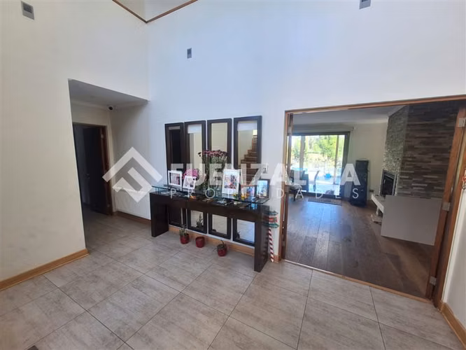 Parcela en venta en Talagante 5 dor. 5 baños