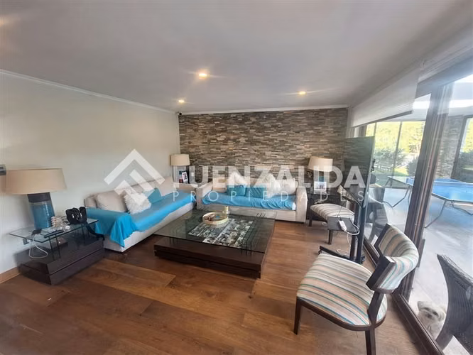 Parcela en venta en Talagante 5 dor. 5 baños