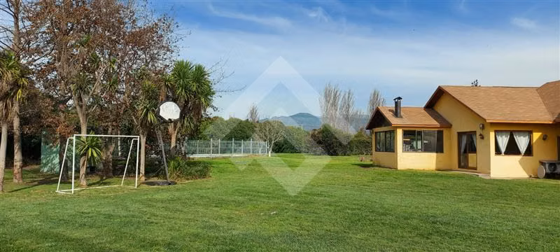 Parcela vendo 7D 5B piscina Quincho Isla de Maipo
