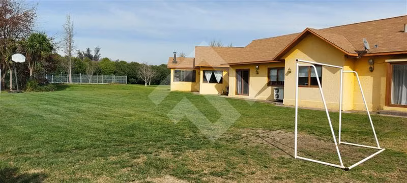 Parcela vendo 7D 5B piscina Quincho Isla de Maipo