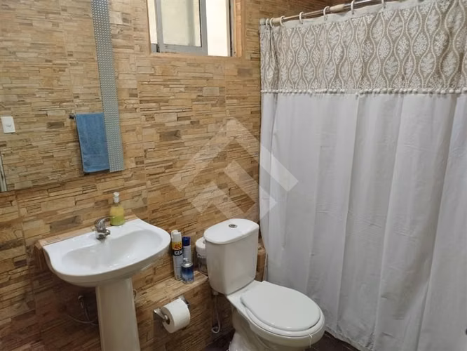 SE VENDE, parcela orilla camino 4 instaciones independiente
