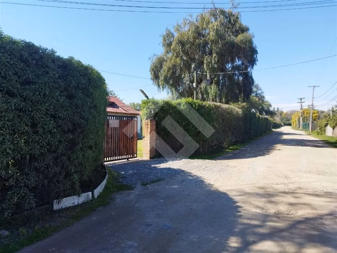 SE VENDE, parcela orilla camino 4 instaciones independiente