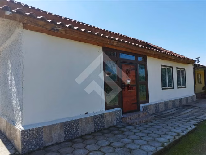 SE VENDE, parcela orilla camino 4 instaciones independiente