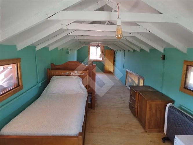 SE VENDE, parcela orilla camino 4 instaciones independiente
