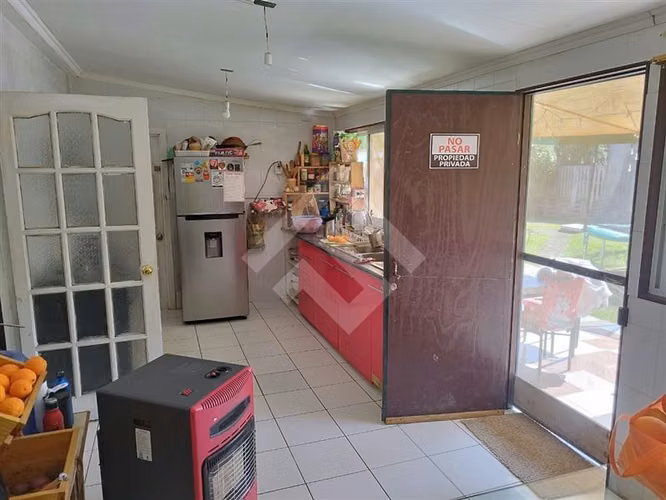 SE VENDE, parcela orilla camino 4 instaciones independiente