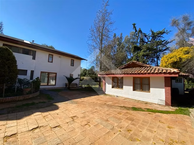 Parcela vendo 7D 8B piscina quincho condominio Talagante