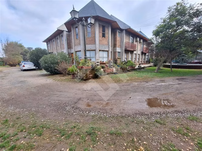 Parcela en venta en Padre Hurtado con dos casas