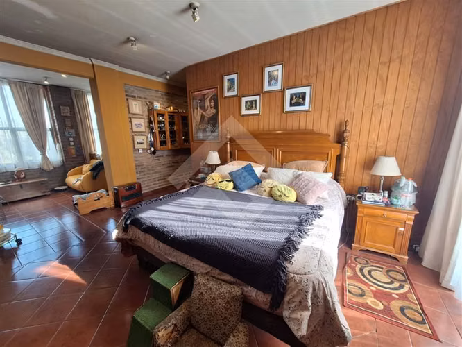 Parcela en venta en Padre Hurtado con dos casas