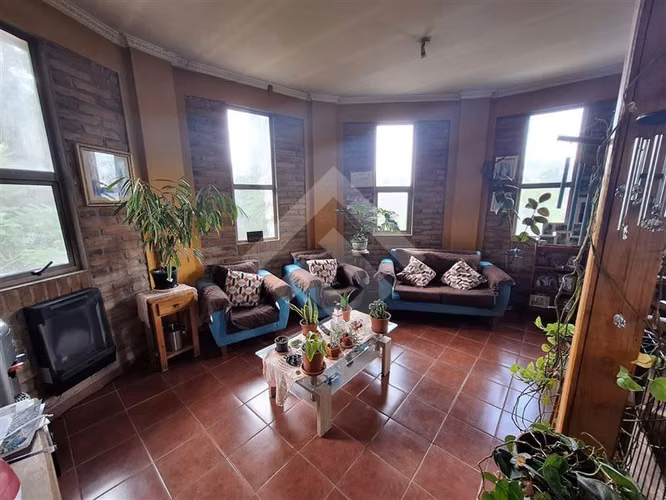 Parcela en venta en Padre Hurtado con dos casas