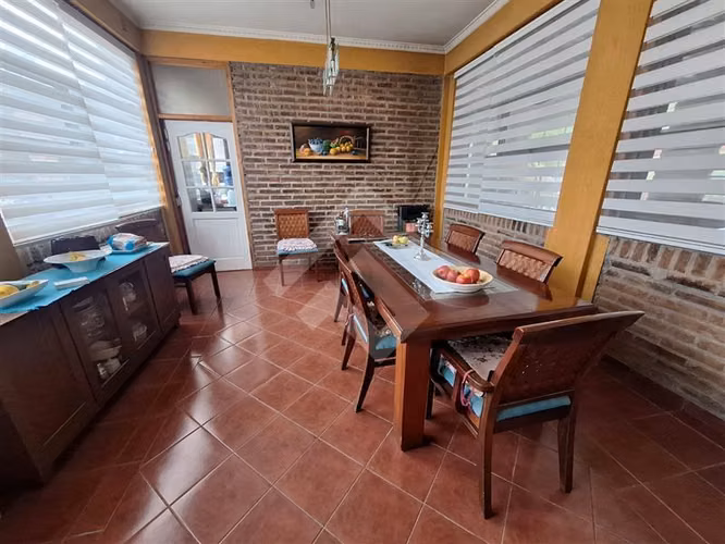 Parcela en venta en Padre Hurtado con dos casas