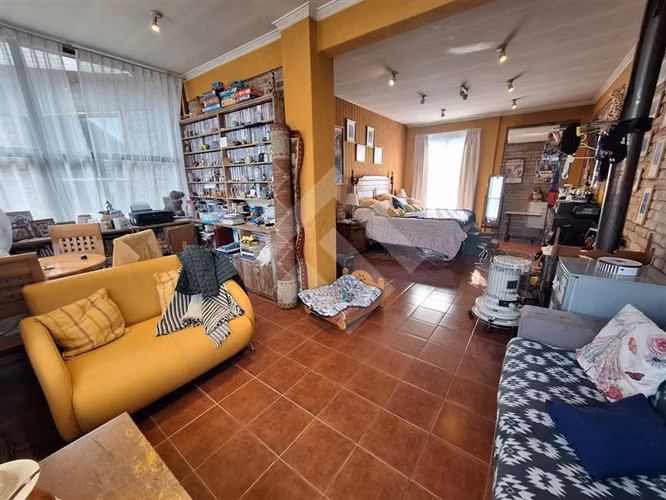 Parcela en venta en Padre Hurtado con dos casas