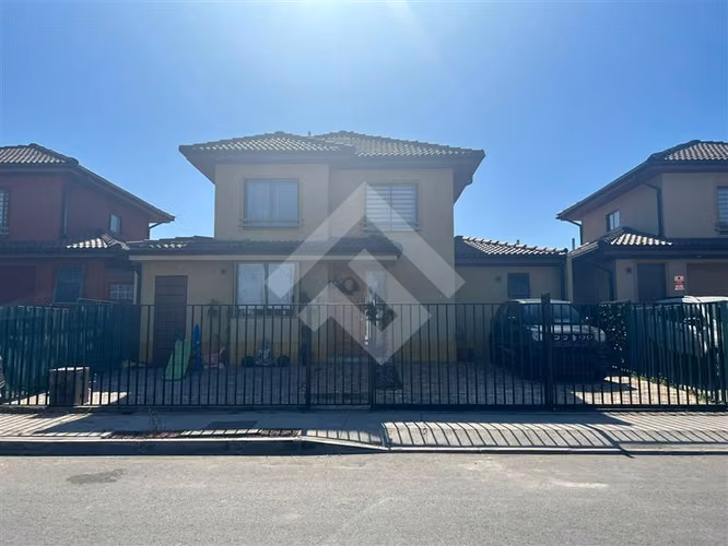 Casa en venta de 3 dorm. en Isla de Maipo