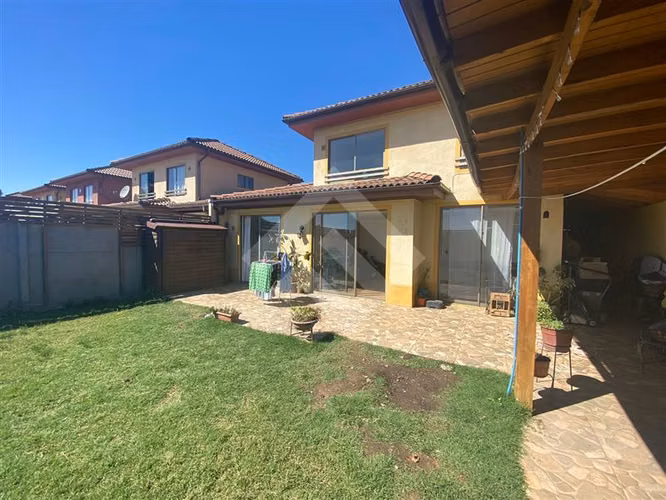 Casa en venta de 3 dorm. en Isla de Maipo