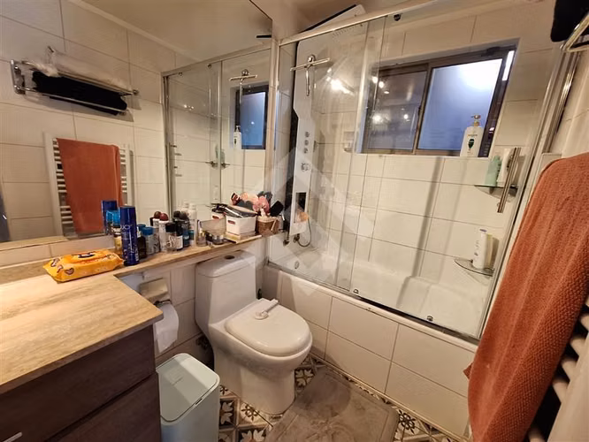Casa venta de 5D. Piscina quincho laguna sol Padre Hurtado