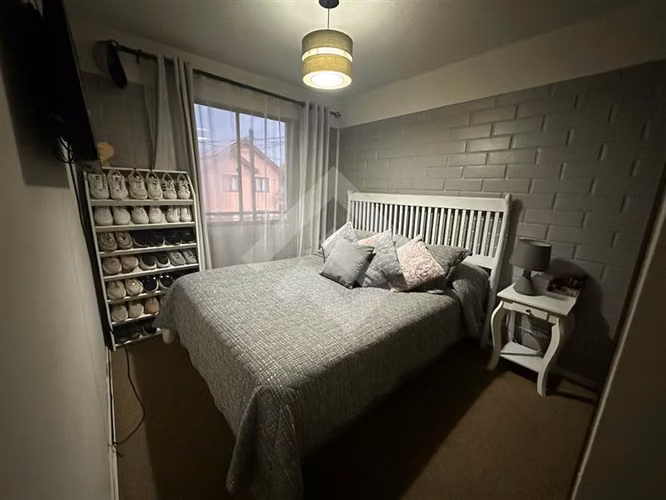 Casa en venta de 3 dorm 3 baños. casa tres pisos en Peñaflor
