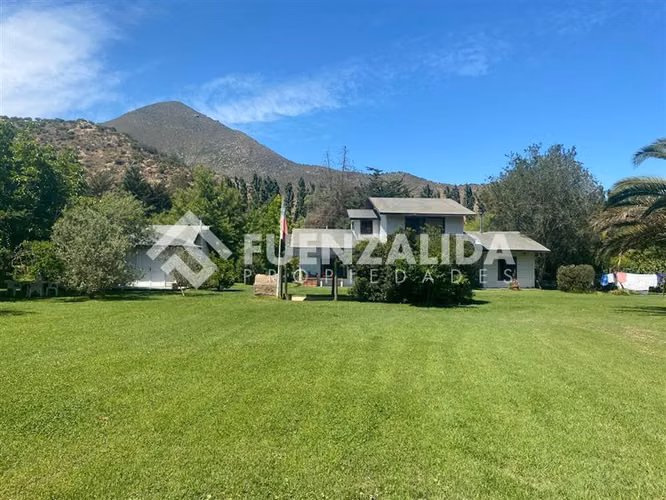 Parcela en venta en Talagante con 2 Casas,