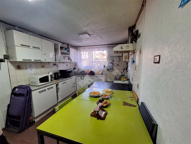 Casa en venta de 5 dorm. en Peñaflor