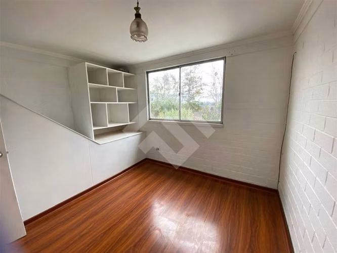 Casa en arriendo 3D 1B estacionamiento en El Monte