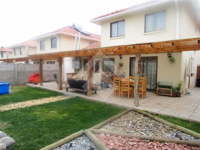 Casa en venta en Peñaflor 4dor, 3 baños Malloco