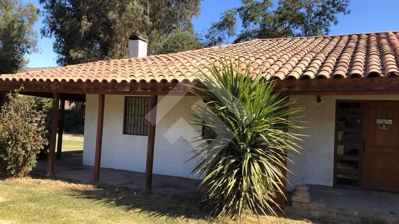 Parcela 10.000m c/casa amoblada arriendo Talagante